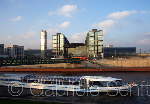 27.11.2014 Berlin Hauptbahnhof