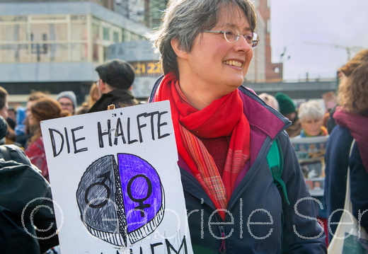  Frauentagskundgebung am Alex