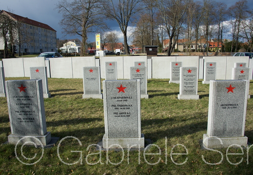 April 2015 sowjetischer Ehrenfriedhof Luckau