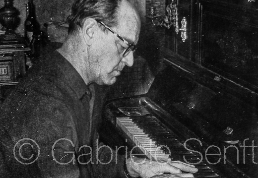 05.04.2025  Bild vom Diavortrag zur Fotoausstellung in Neuhardenberg