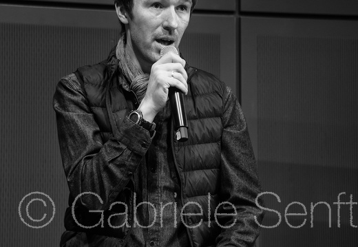 05.04.2025 Arthur Bondar, ukrainischer Fotograf und Archivar bei einem Ausstellungsgespräch in Neuhardenberg