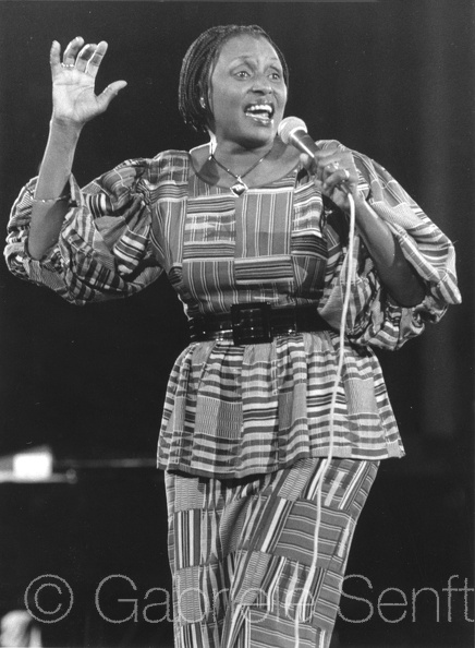 1985 Polit. LiedMiriam Makeba1.jpg