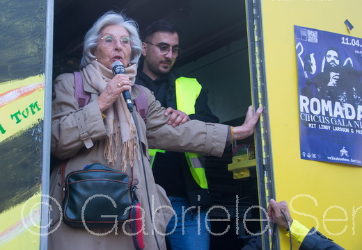 08.04.2025  Petra Michalski bei dern Aktionen am Welt Roma Tag in Berlin
