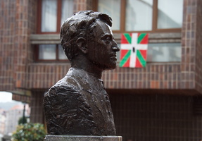 26.04.2017 Gernika, George Steer Denkmal