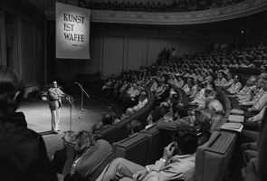 1981 Konrad Wolf in der Akademie der Künste der DDR
