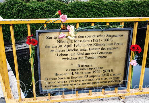 September 2015 Inschrift an Brücke Potsdamer Platz