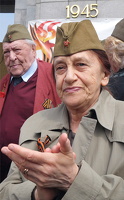 2015 Feier am sowjetische Ehrenmal in Berlin Tiergarten zum Tag des Sieges
