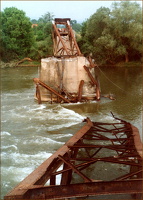 004.1999 Varvariner Brücke nach der Zerstörung 2