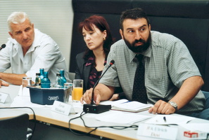 069.2001 a momcilo jevtic  schwerverletzter  vesna und zoran milenkovic
