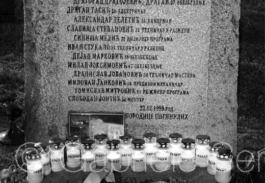 März 2009 Belgrad, Mahnmal für die im April 1999 getöteten Mitarbeiter des RTS Senders