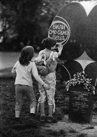 April 2001 Mahnmal in Belgrad