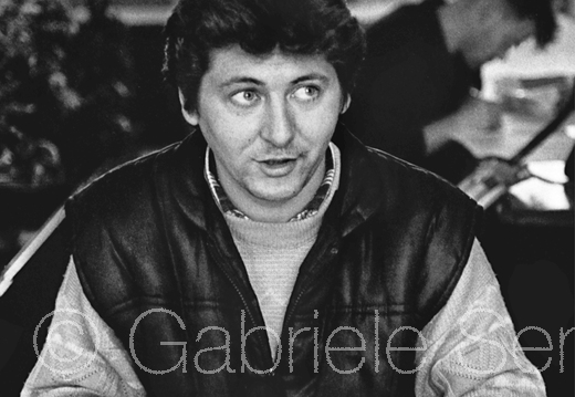 April 2001 Milan Mitrovic