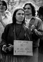 1999 Protest gegen den NATO Krieg gegen Jugoslawien 