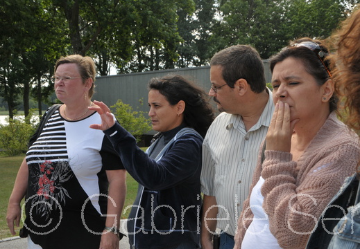 23.08.2013 mit Kubanerinnen in der Gedenkstätte Ravensbrück