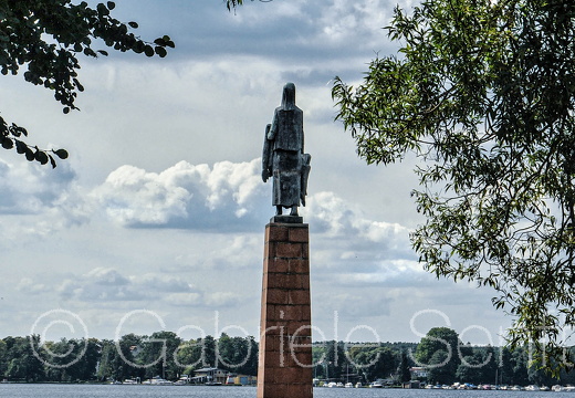 23.08.2013 mit Kubanerinnen in der Gedenkstätte Ravensbrück