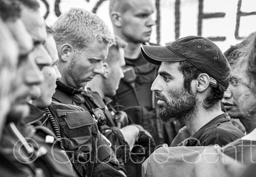 19.07.2013 vor dem Abschiebegefängnis in Eisenhüttenstadt